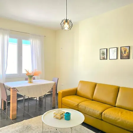 Апартаменты Sunny Corner *